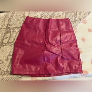 Le Lis Fuchsia Mini Skirt